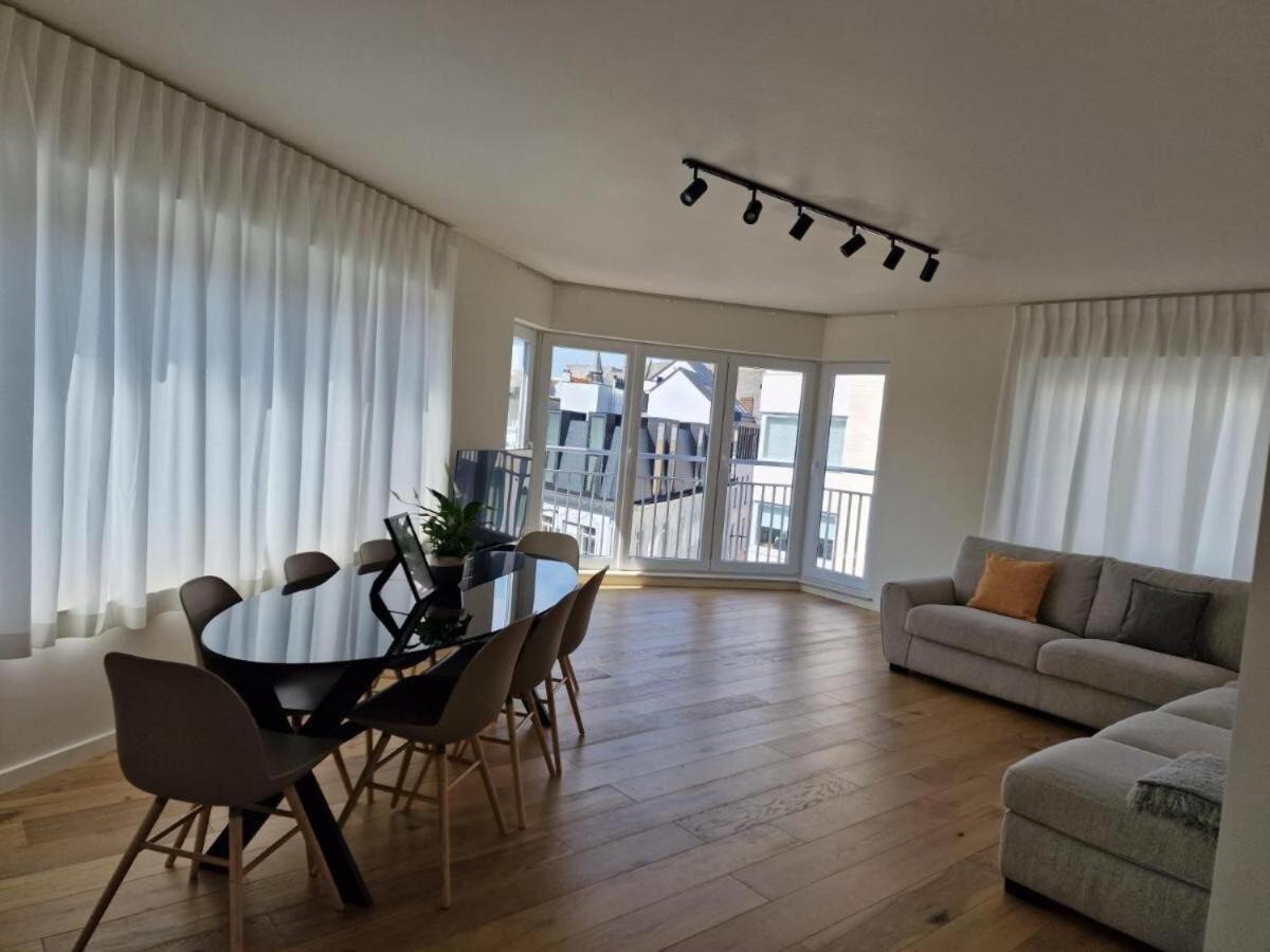 Luxury Renovated 3 Rooms Apartment Oostende Eksteriør billede