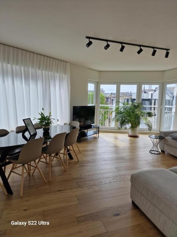 Luxury Renovated 3 Rooms Apartment Oostende Eksteriør billede